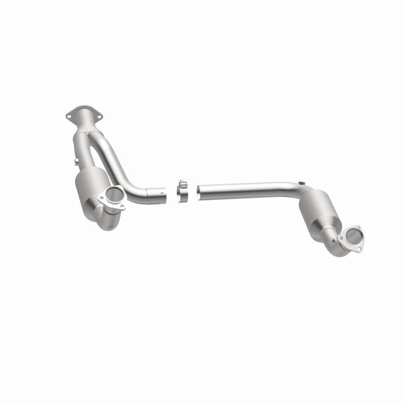 MagnaFlow California Grade CARB Compliant Direct-Fit Catalytic Converter 4451420 360 Degree Image Set