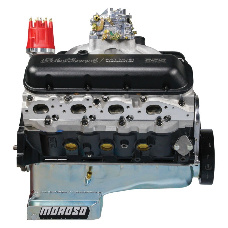 Edelbrock Crate Engine Edelbrock/Pat Musi 555 RPM XT BBC 675 HP Stock Exhaust Port Location 49550 49550 Photo - Unmounted