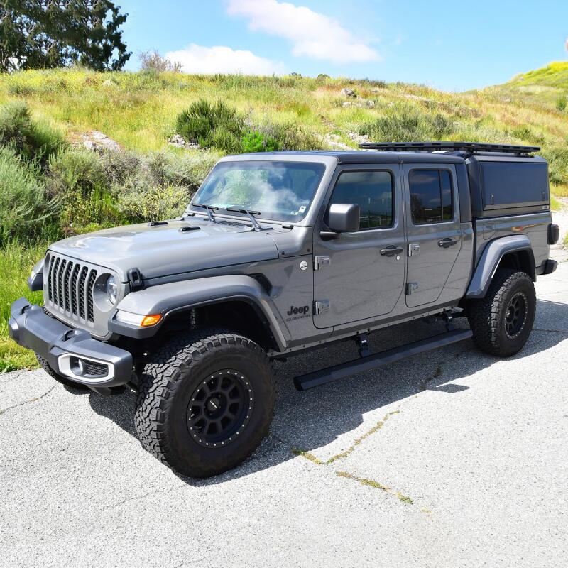 Westin Pro-e Running Boards 20- Jeep Gladiator 29-24165 29-24165 Photo - Mounted