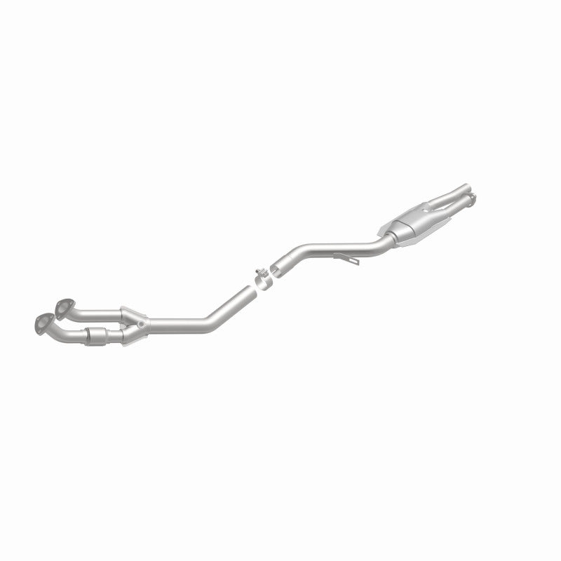 MagnaFlow BMW 525i Standard Grade Federal / EPA Compliant Direct-Fit Catalytic Converter 23807 360 Degree Image Set