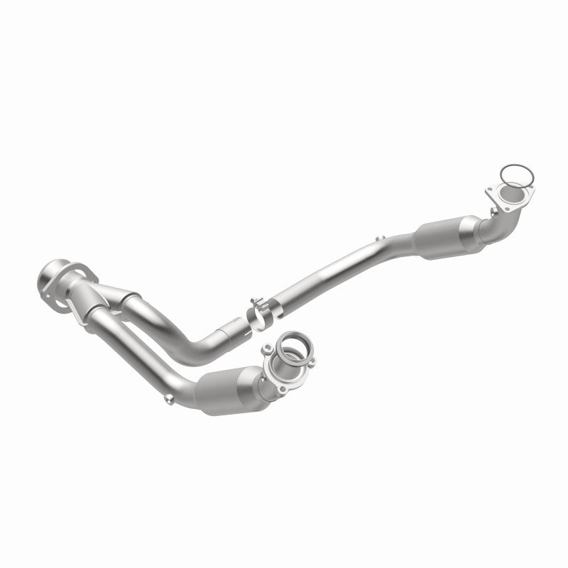 MagnaFlow California Grade CARB Compliant Direct-Fit Catalytic Converter 5451631 360 Degree Image Set