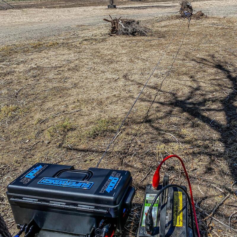 Superwinch 4000 LBS 12 VDC 3/16in x 50ft Synthetic Rope Winch2Go 1140232 1140232 Photo - lifestyle view
