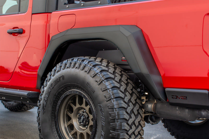 DV8 Offroad 2019+ Jeep Gladiator Armor Fenders FDGL-02 FDGL-02 Photo - Mounted