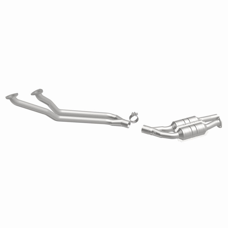 MagnaFlow BMW 525i Standard Grade Federal / EPA Compliant Direct-Fit Catalytic Converter 23808 360 Degree Image Set