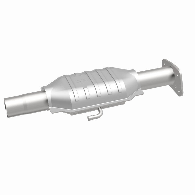 MagnaFlow California Grade CARB Compliant Direct-Fit Catalytic Converter 3322456 360 Degree Image Set