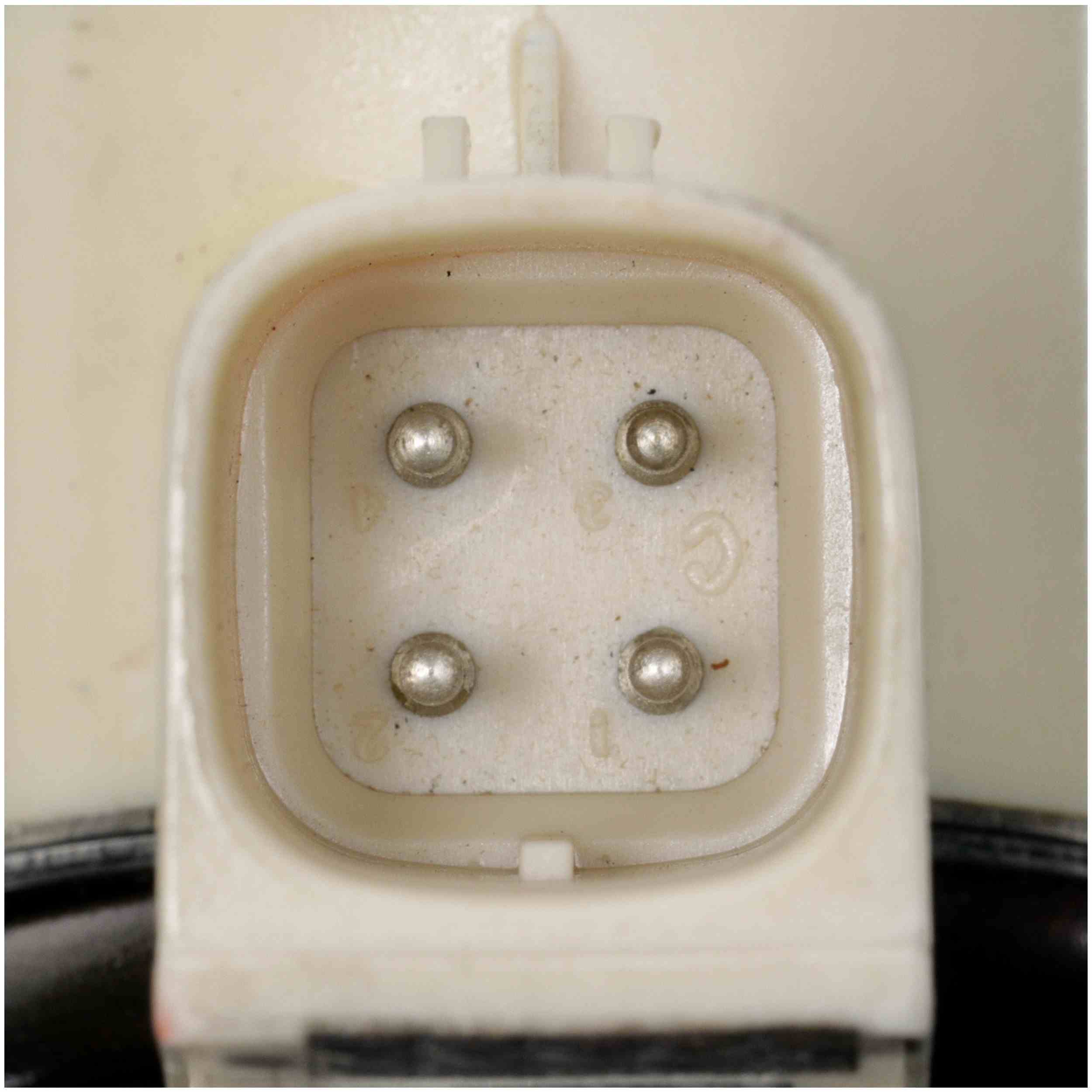 Delphi Fuel Injector EX631016