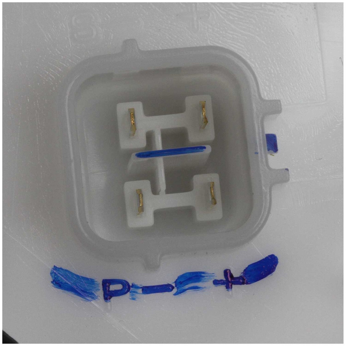 Delphi Fuel Pump Module Assembly FG1672