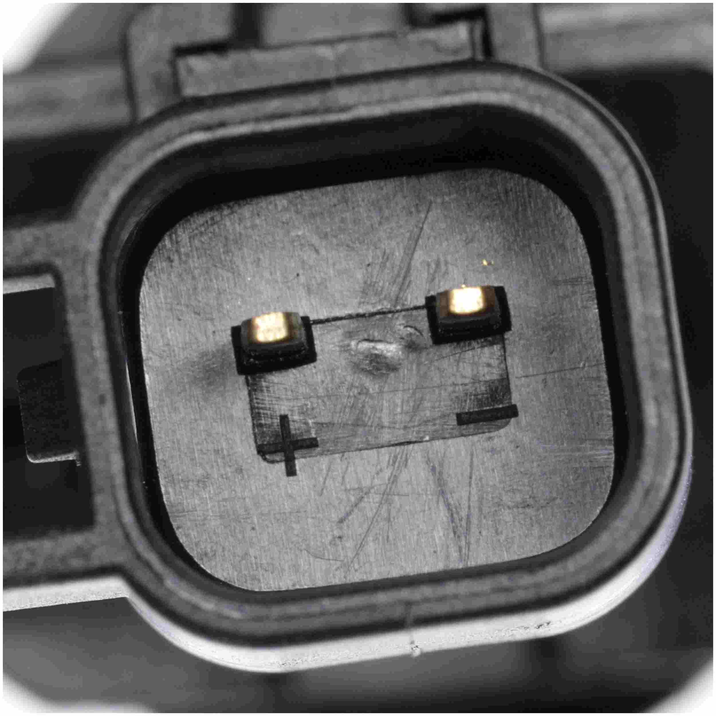 Delphi ABS Wheel Speed Sensor SS11702