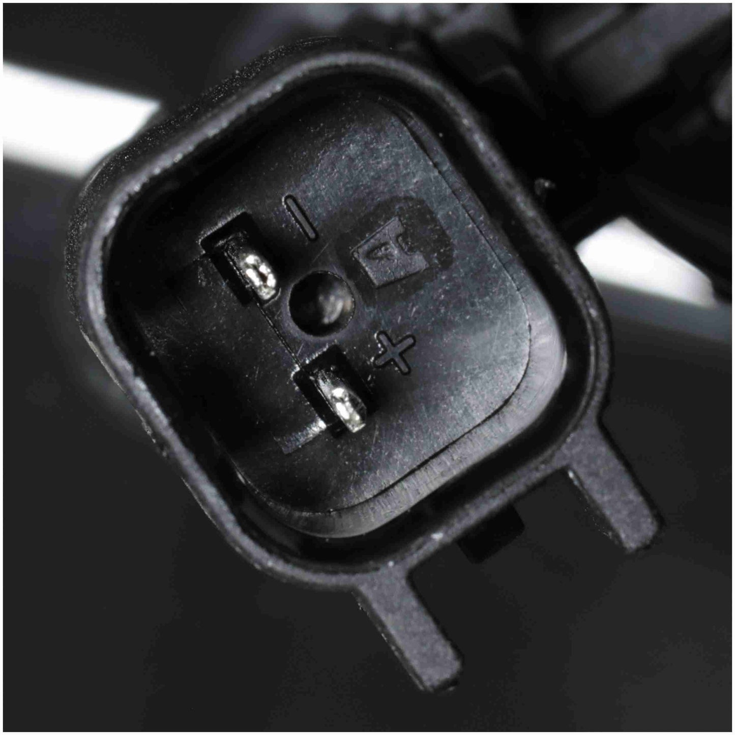 Delphi ABS Wheel Speed Sensor SS20377