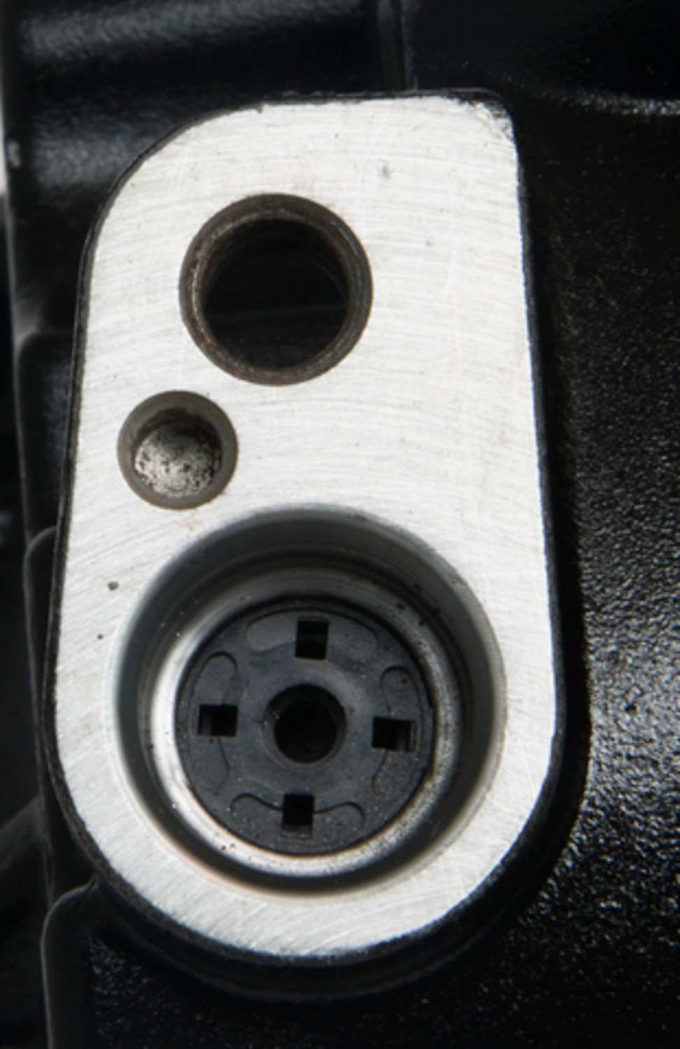 Four Seasons Reman Nihon/Calsonic CSE717 Compressor w/ Clutch 157647