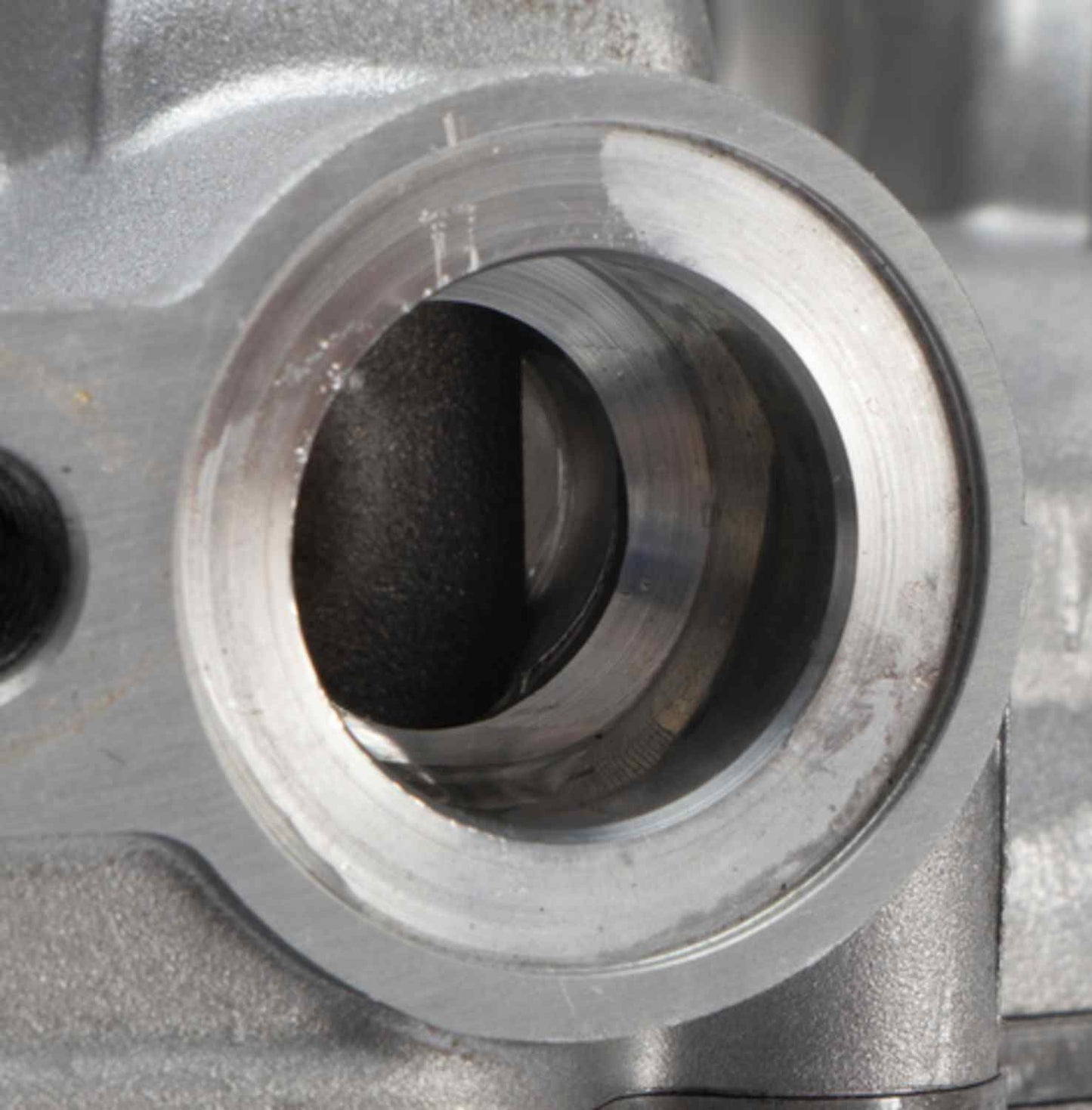 Four Seasons New GM CVC Compressor w/ Clutch 158274