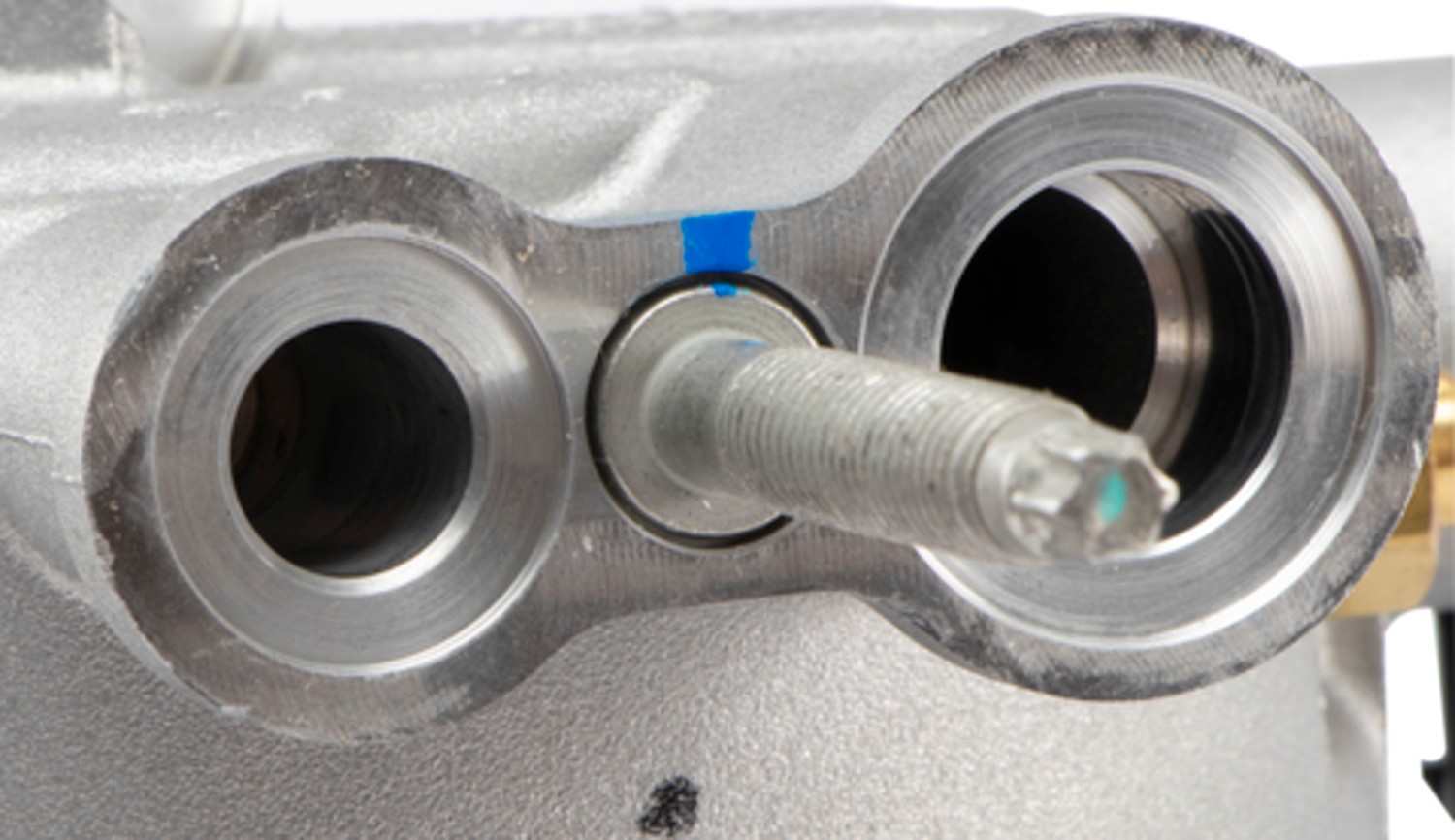 Four Seasons New GM CVC Compressor w/ Clutch 158275