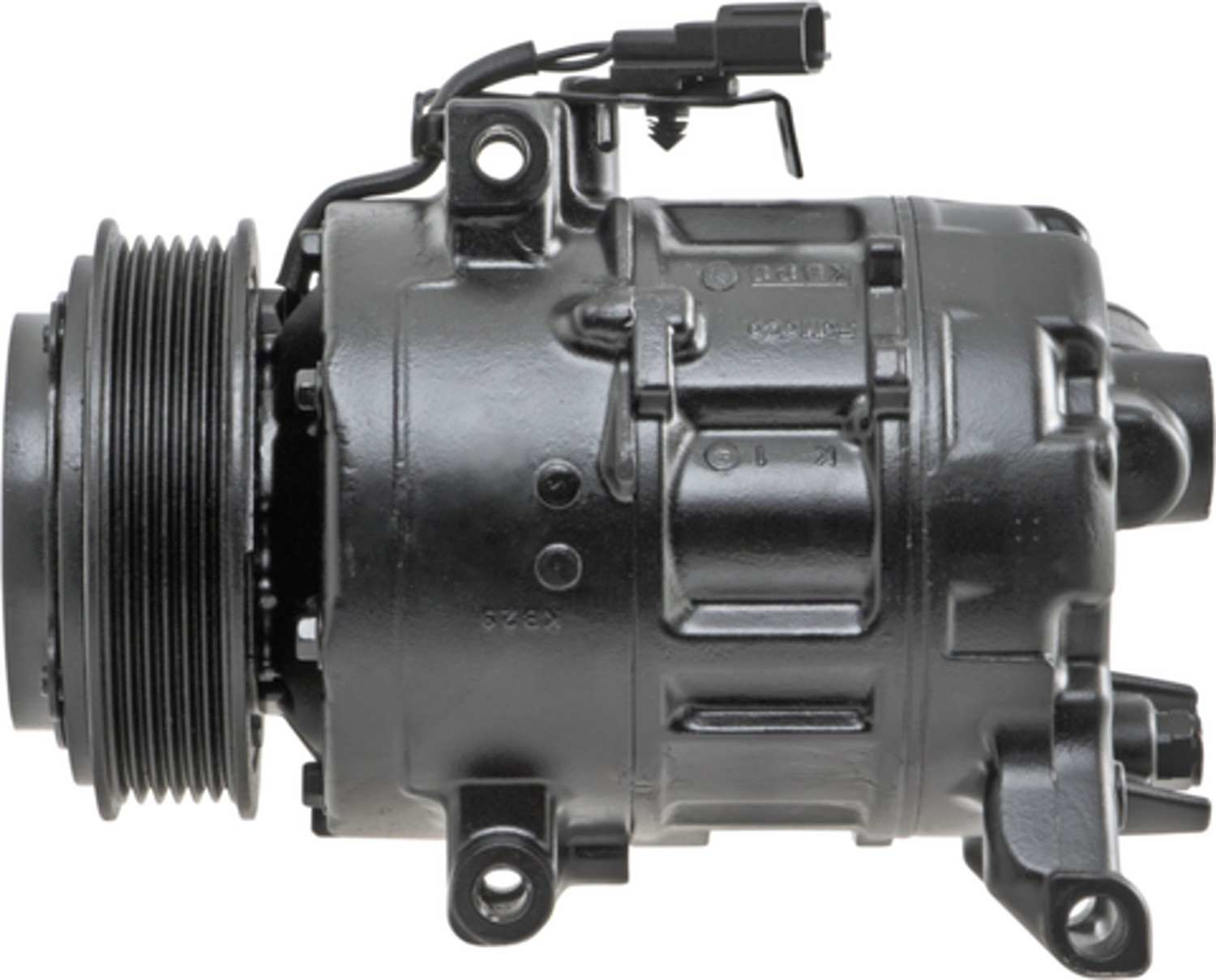 Four Seasons Reman Nippondenso 7SBH17 Compressor w/ Clutch 197357