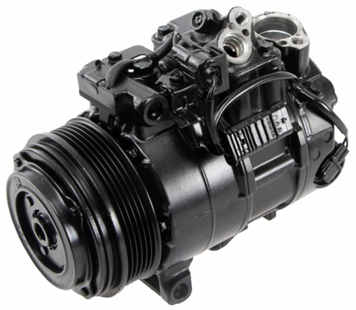 Four Seasons Reman Nippondenso 6SBU16 Compressor w/ Clutch 197379