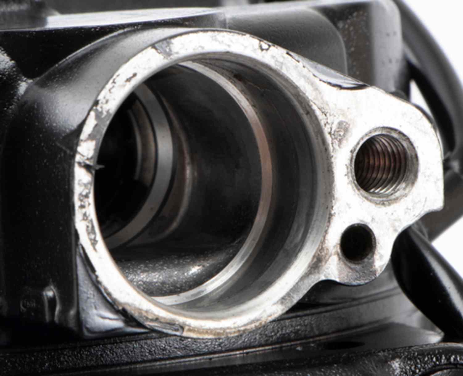 Four Seasons Reman Nippondenso 6SBU16 Compressor w/ Clutch 197379