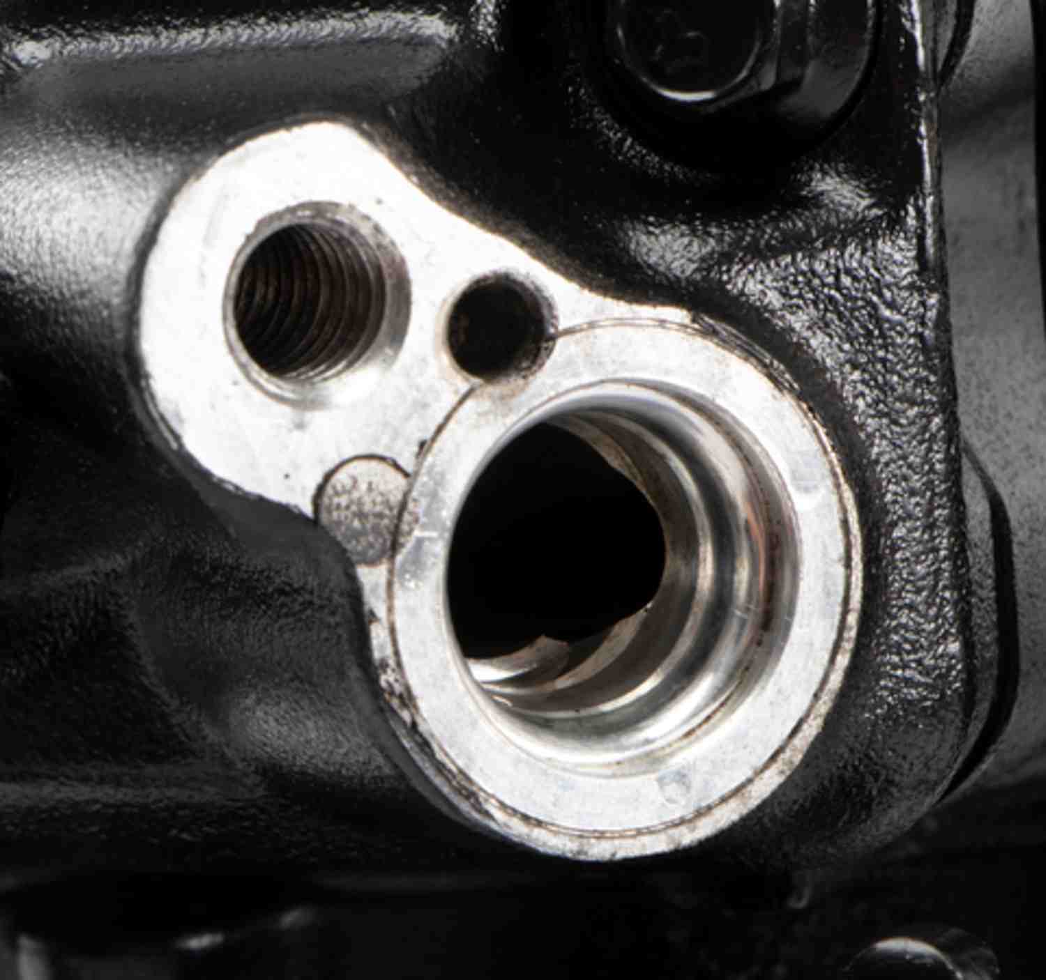 Four Seasons Reman Nippondenso 6SBU16 Compressor w/ Clutch 197379