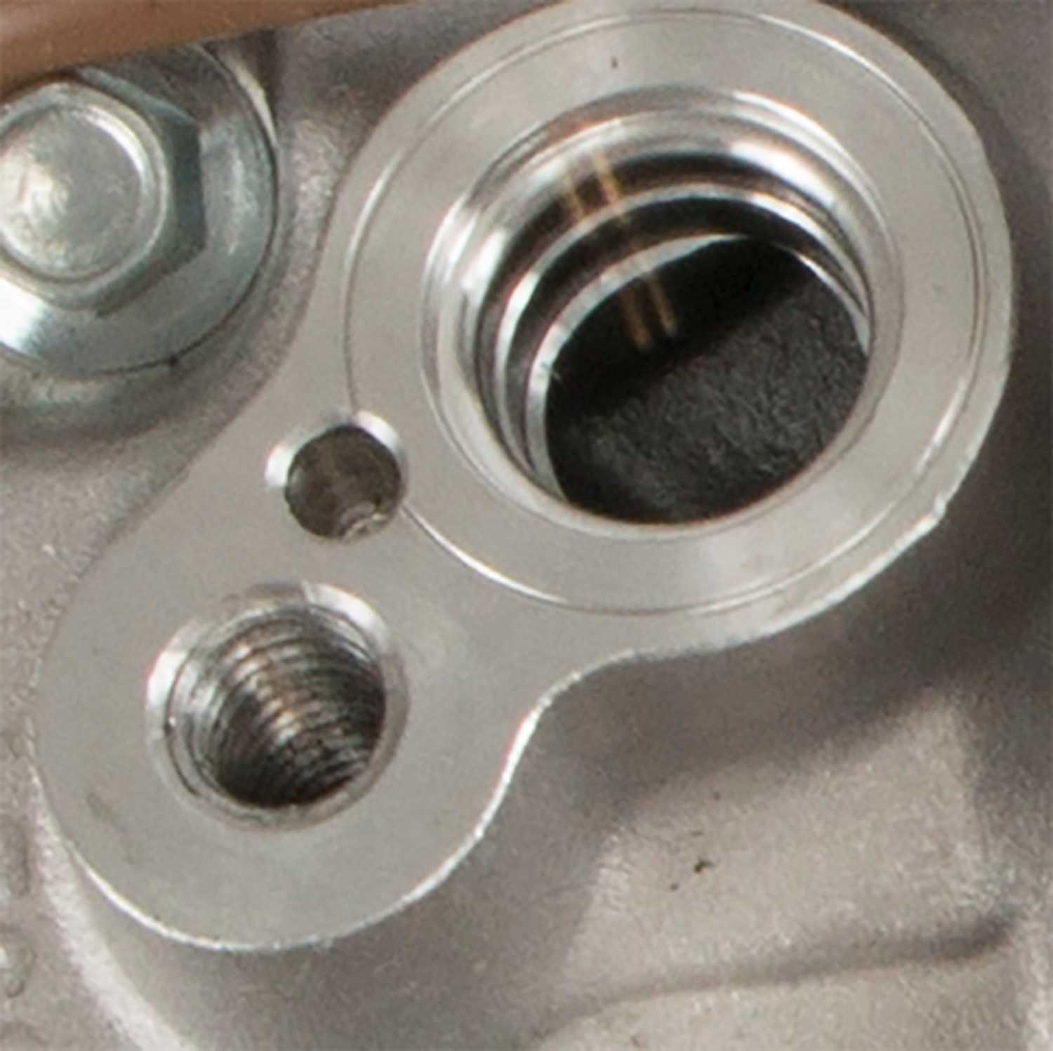 Four Seasons New Nippondenso 6SBU16C Compressor w/ Clutch 198368