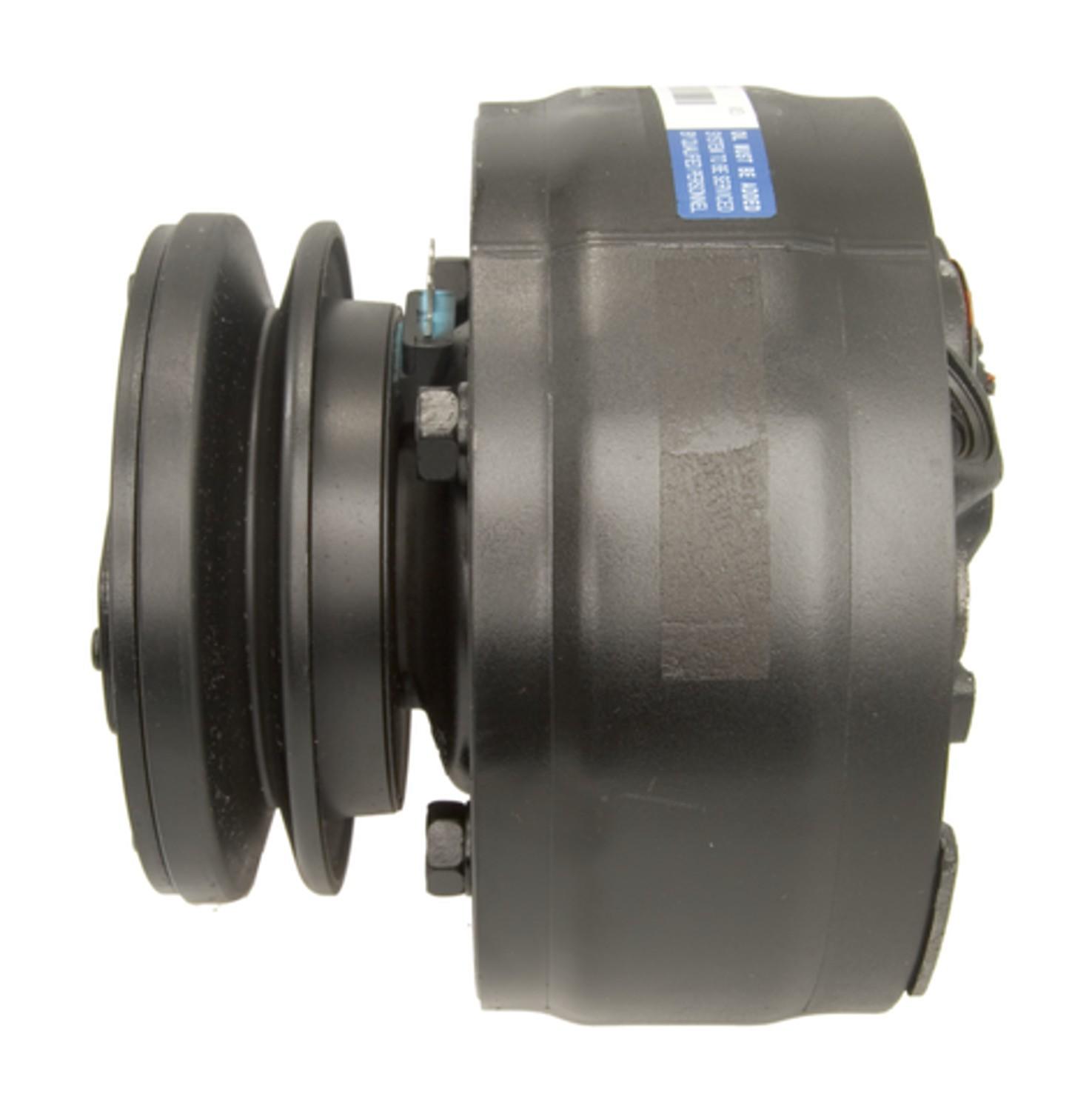 Four Seasons Reman R4 Lightweight Compressor w/ Clutch 57240