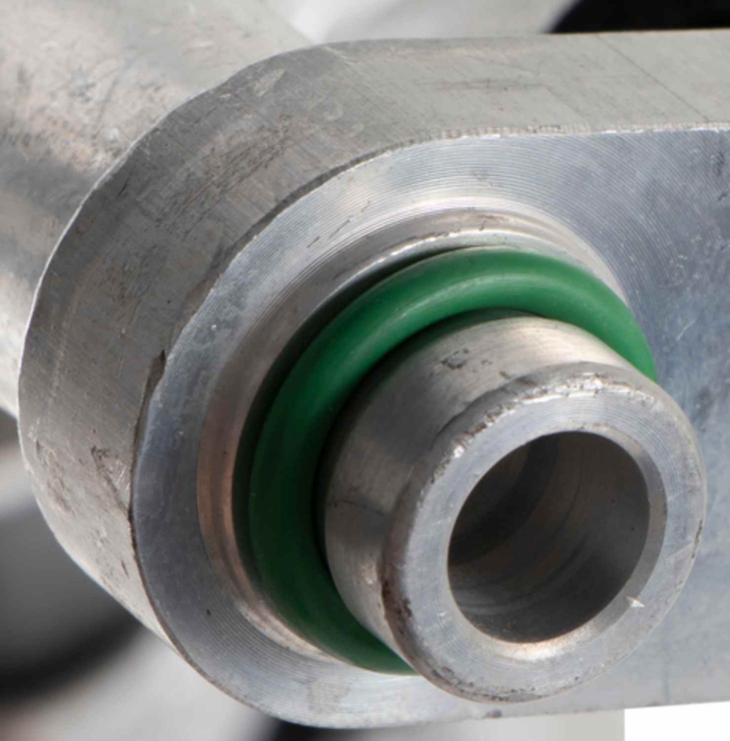 Four Seasons Suction & Liquid Line Hose Assembly w/o Orifice Tube 66869