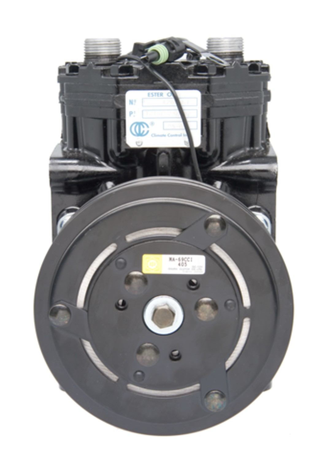 Four Seasons New York 209/210 CCI w/ Clutch 68020