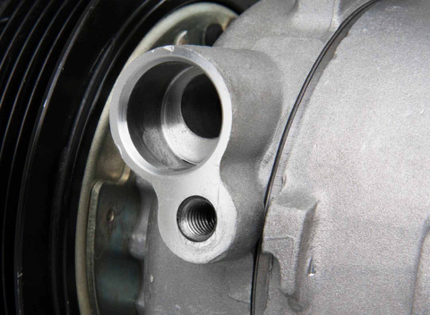 Four Seasons New Calsonic CR-14 Compressor w/ Clutch 68457
