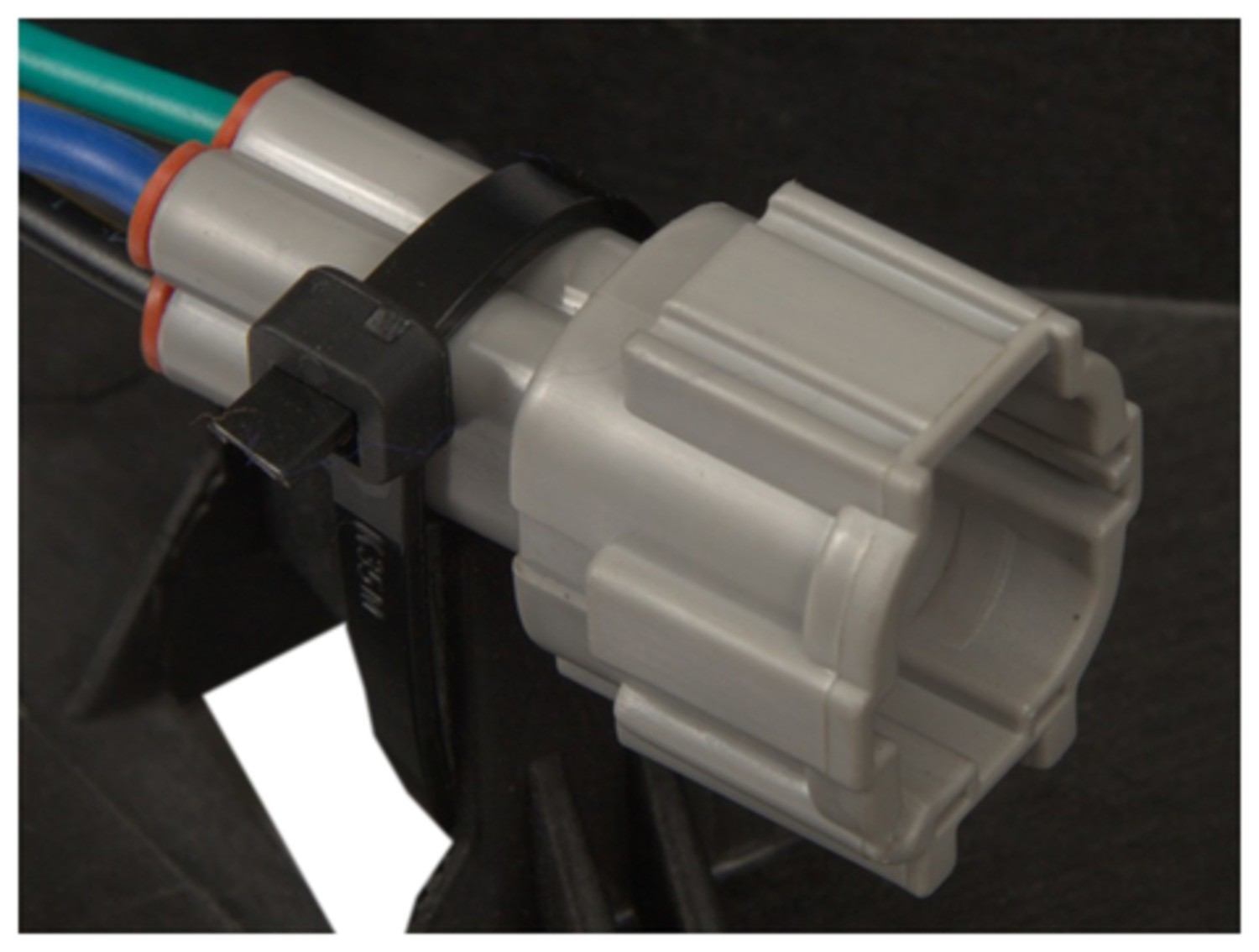 Four Seasons Engine Cooling Fan Assembly 75243