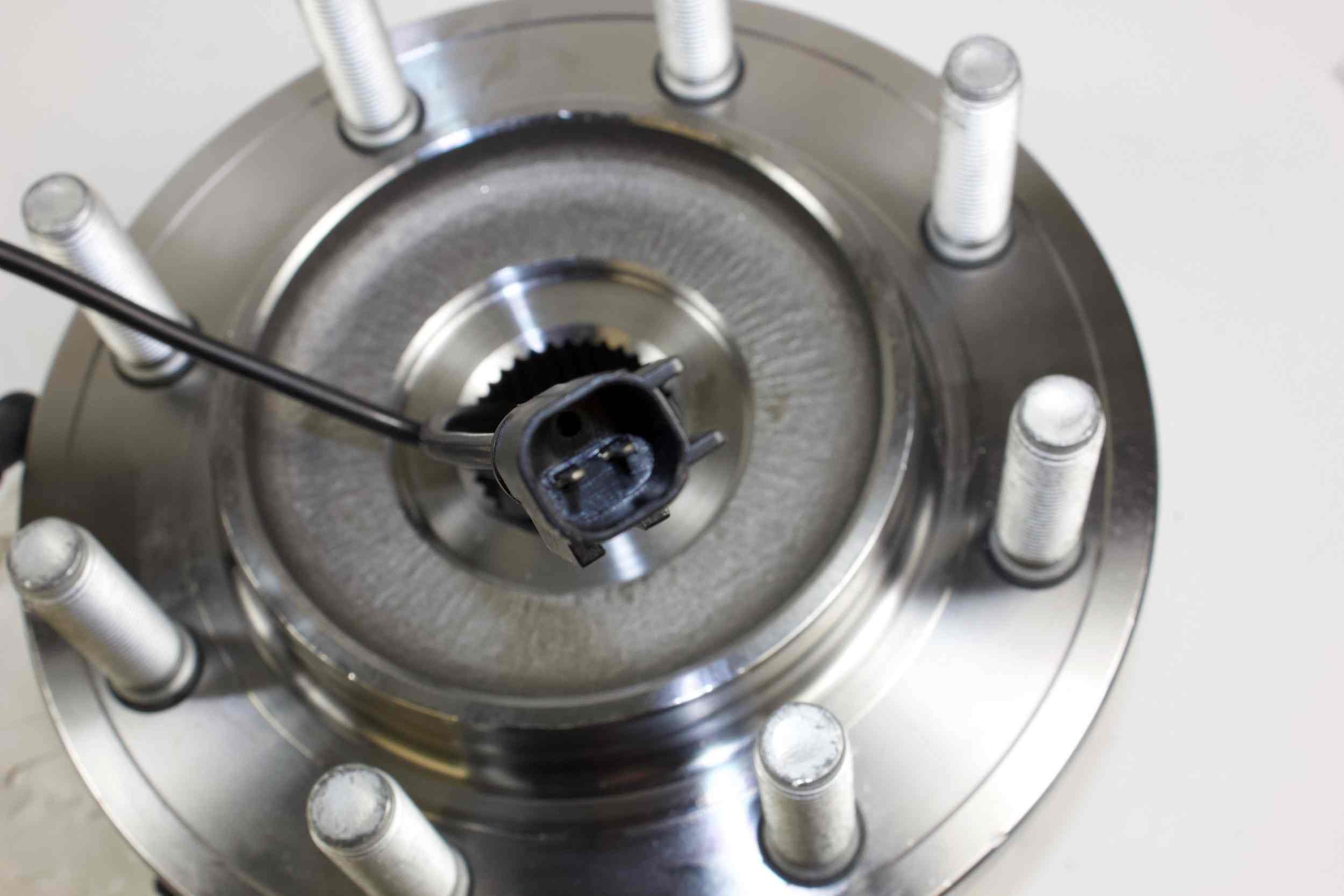 GMB Wheel Bearing and Hub Assembly 720-3130