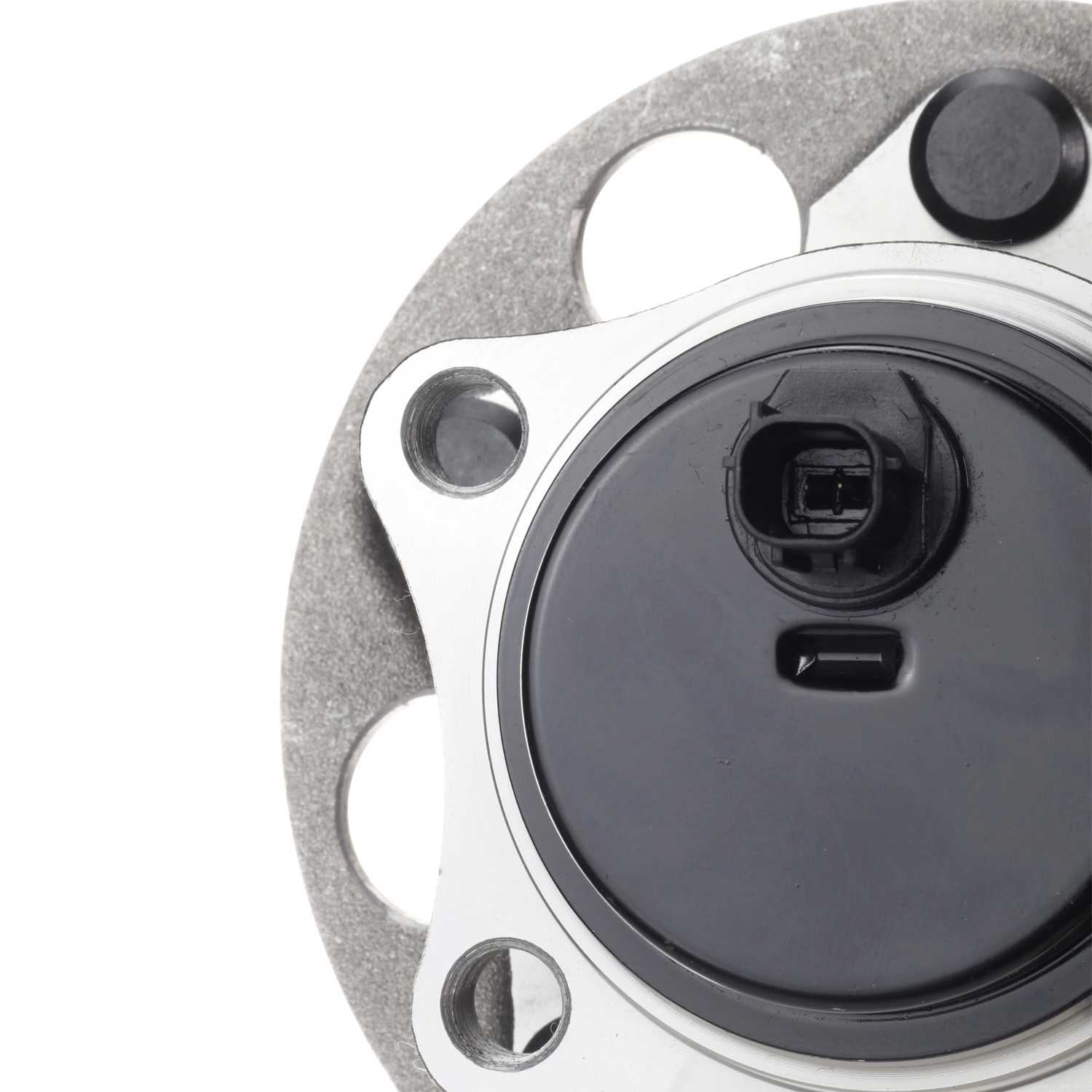 GMB Wheel Bearing and Hub Assembly 770-3220
