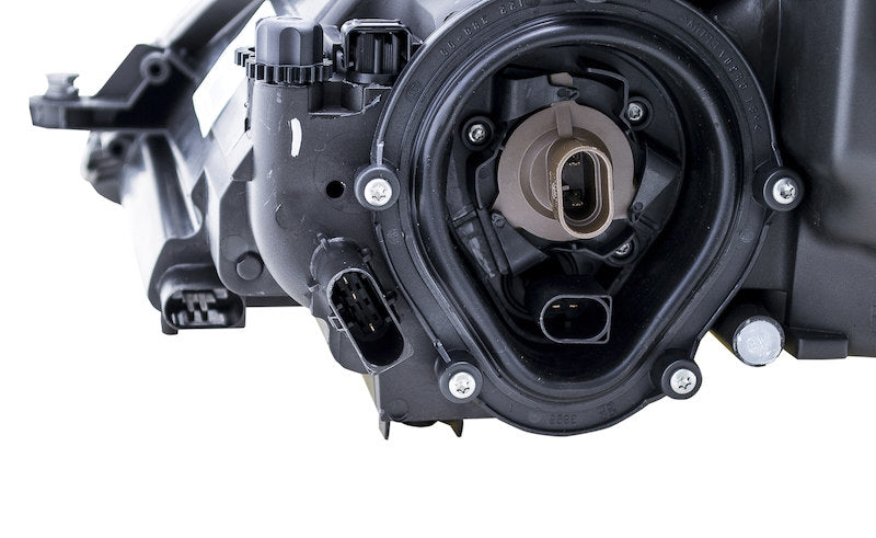 Hella Headlight Assembly 008361661