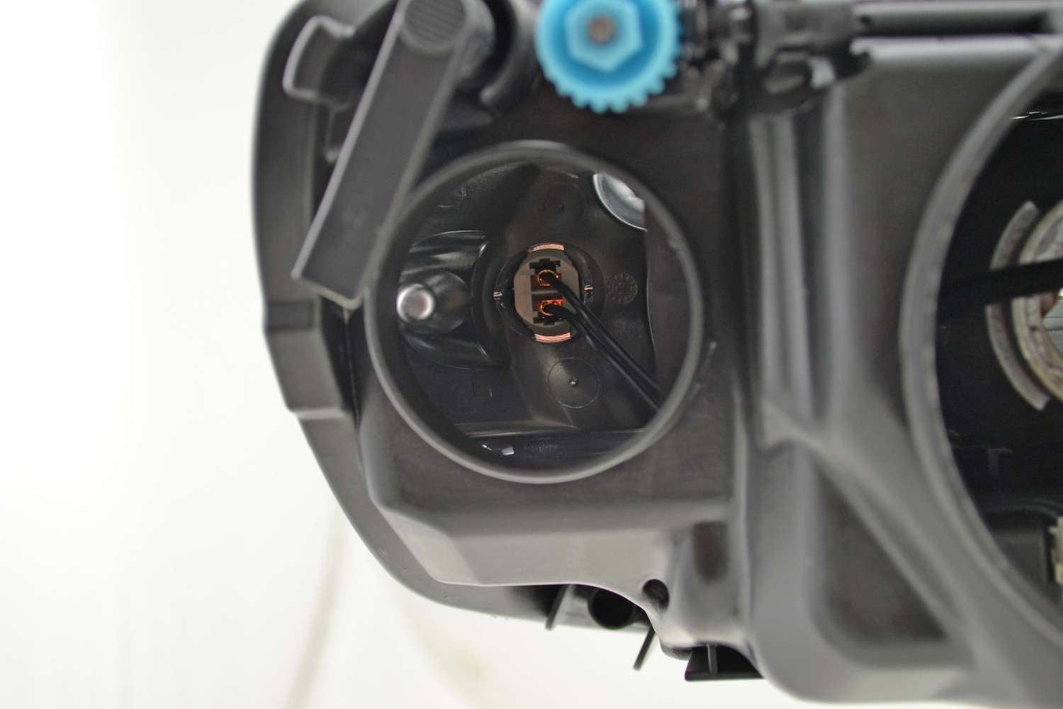 Hella Headlight Assembly 009452171