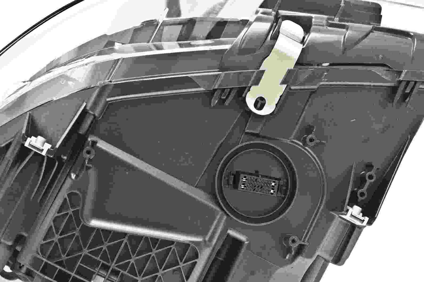 Hella Headlight Assembly 011072961