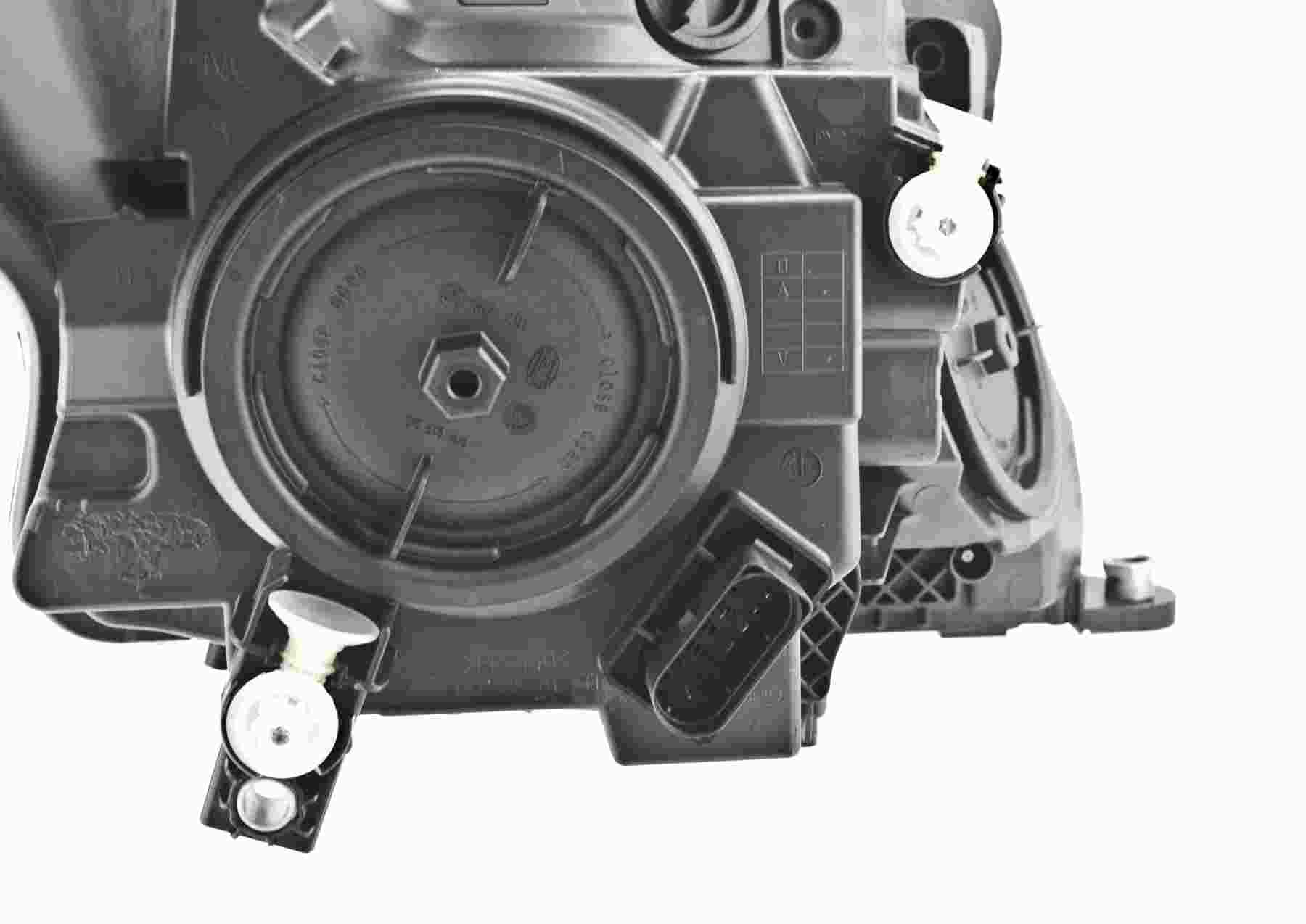 Hella 2016 Mercedes Metris Head Lamp Assembly - Left 011284551