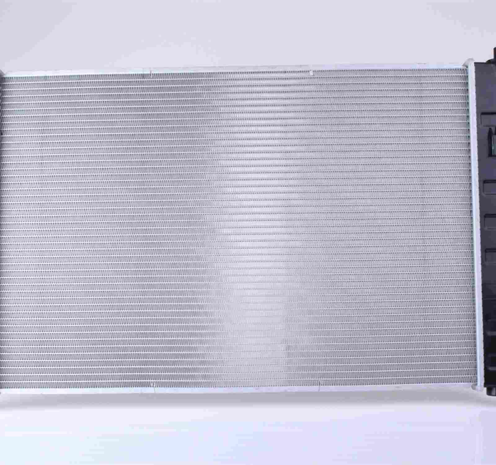 Nissens Radiator 62468