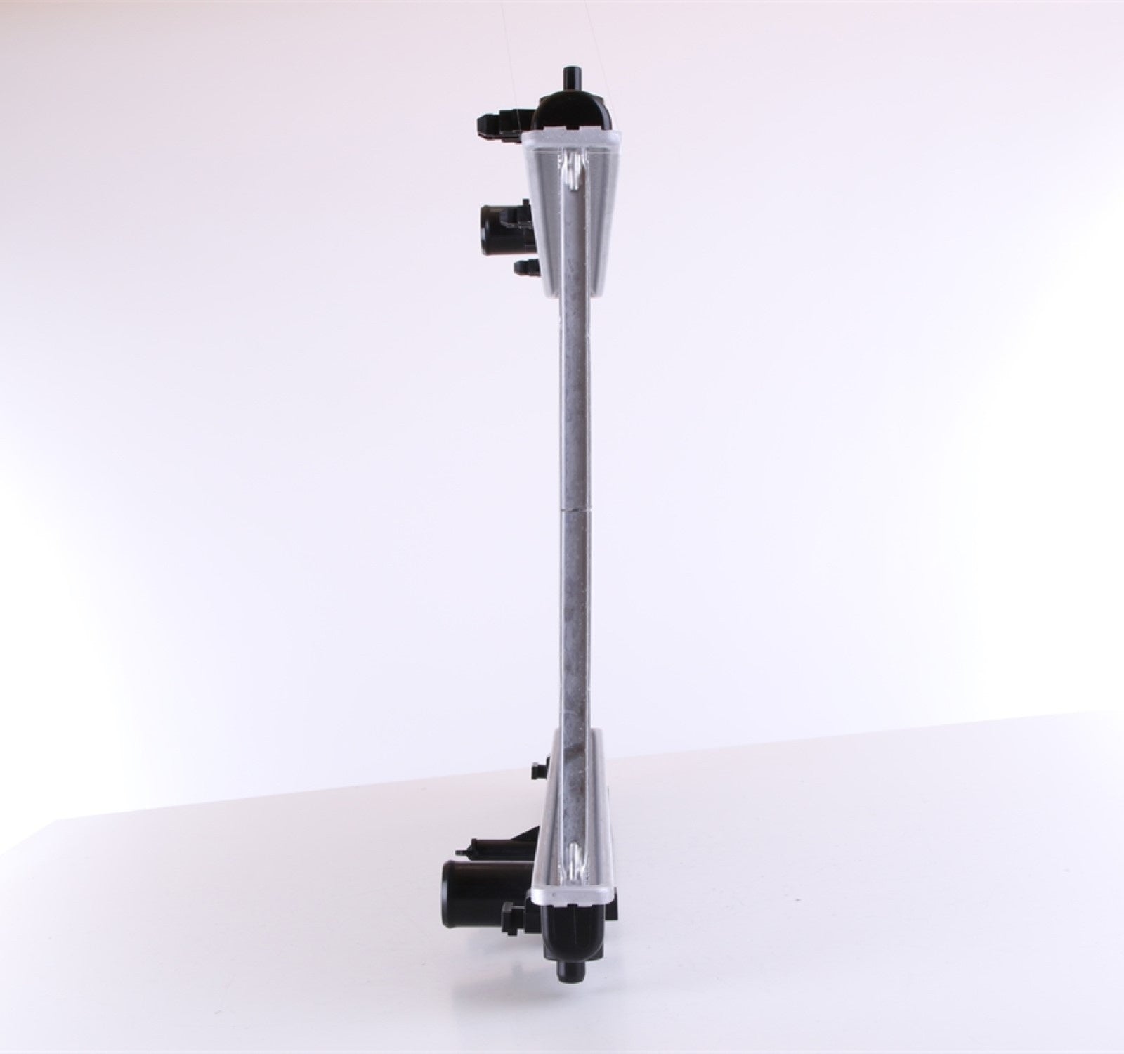 Nissens Radiator 64672