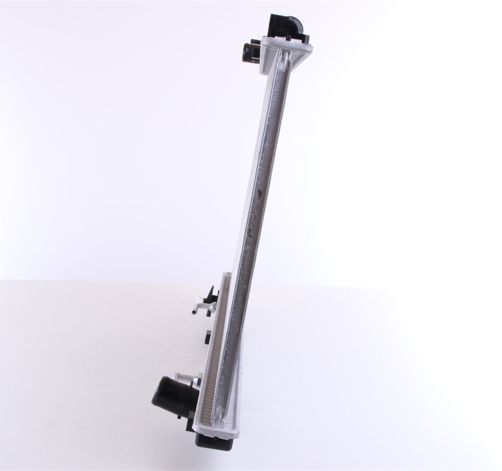 Nissens Radiator 64762