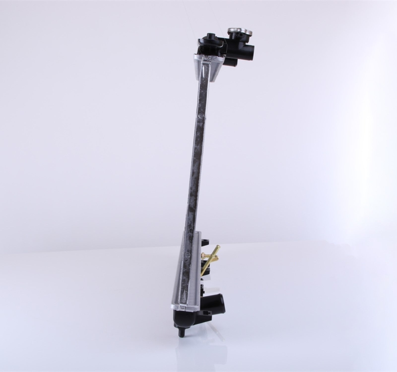 Nissens Radiator 67027