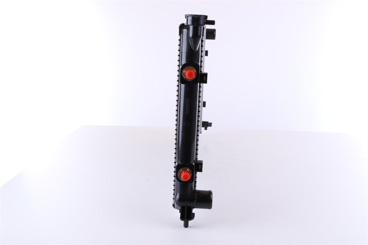 Nissens Radiator 67703