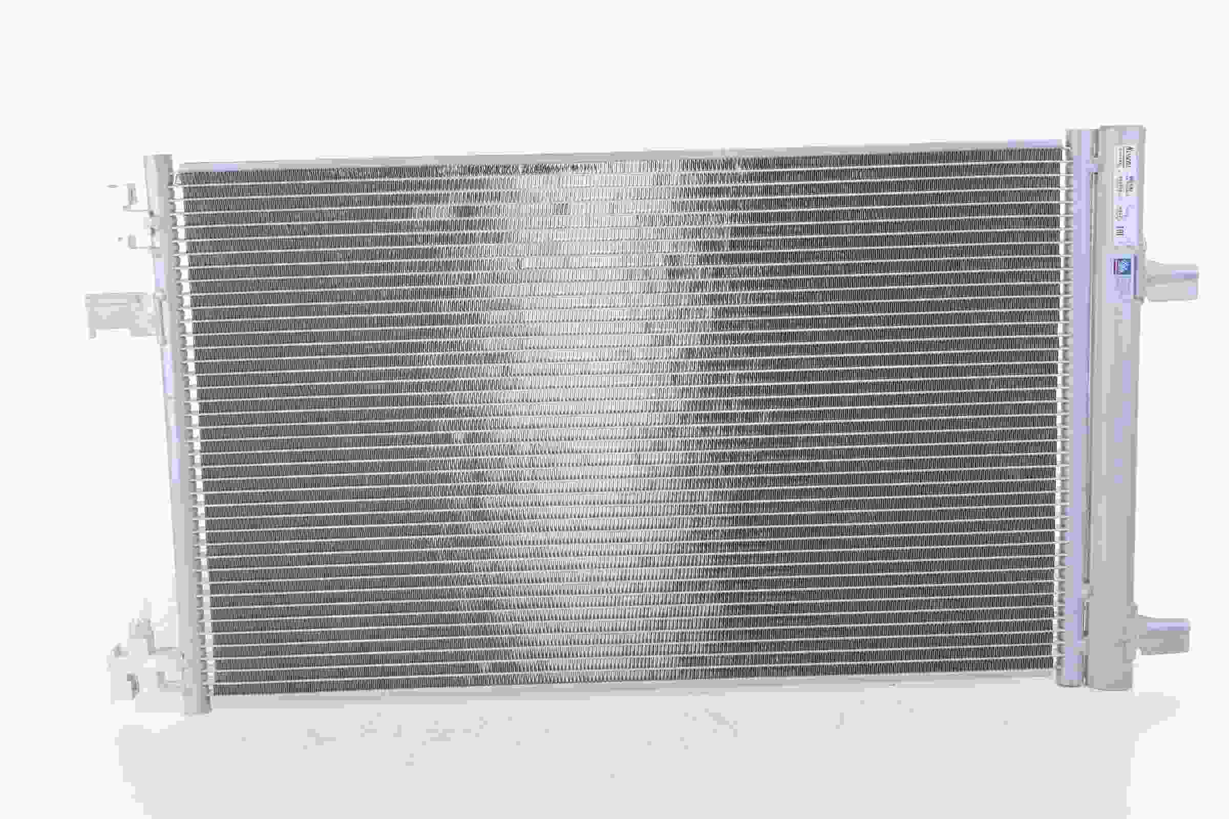 Nissens A/C Condenser 940533