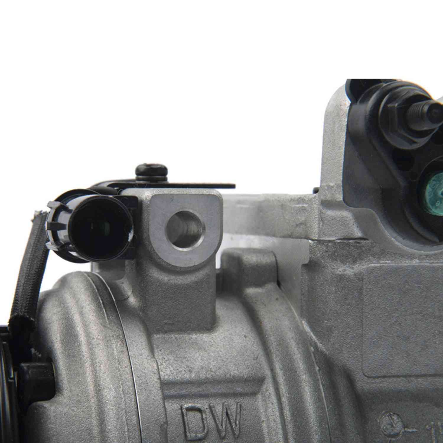 Mando A/C Compressor 10A1064