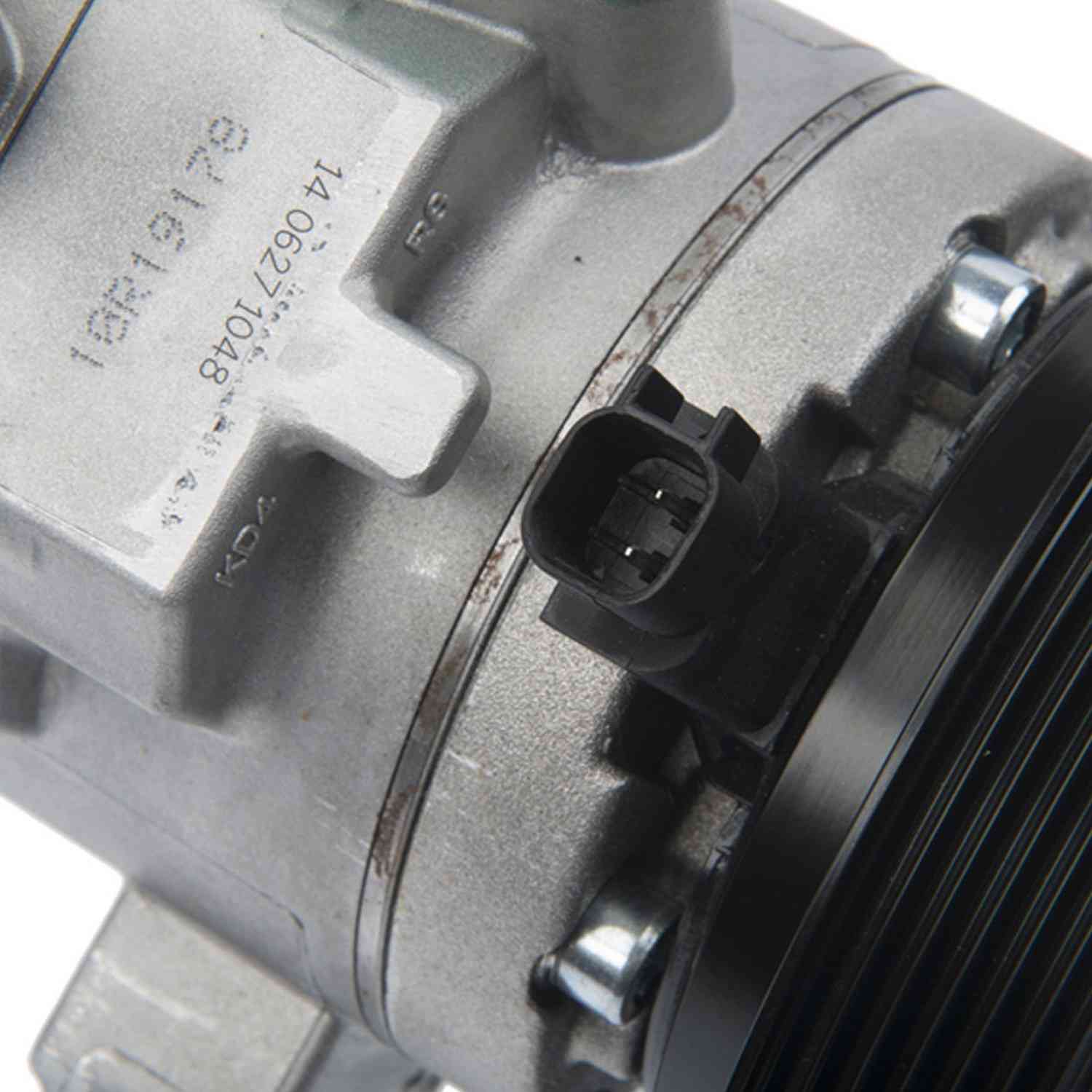 Mando A/C Compressor 10A1068