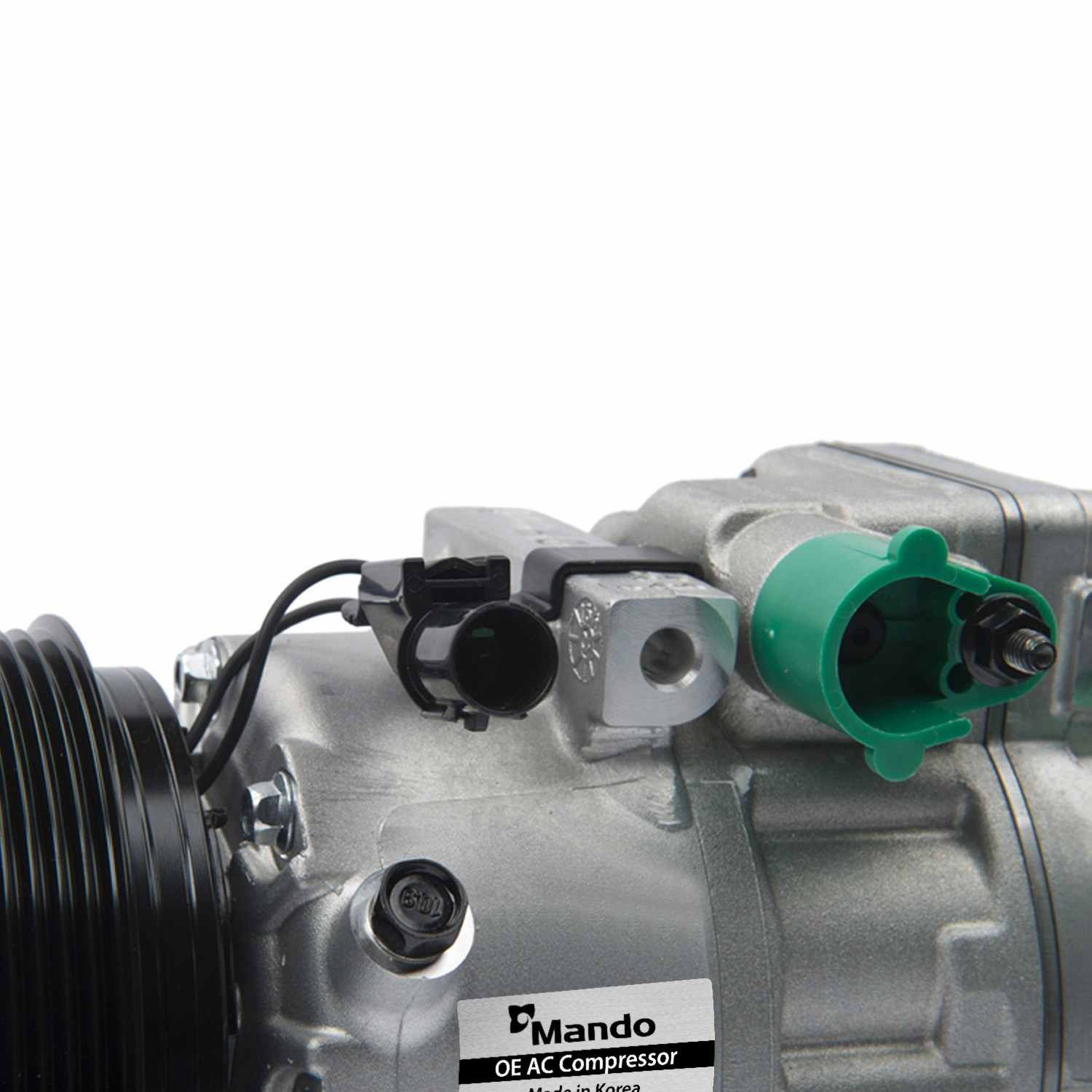 Mando A/C Compressor 10A1082