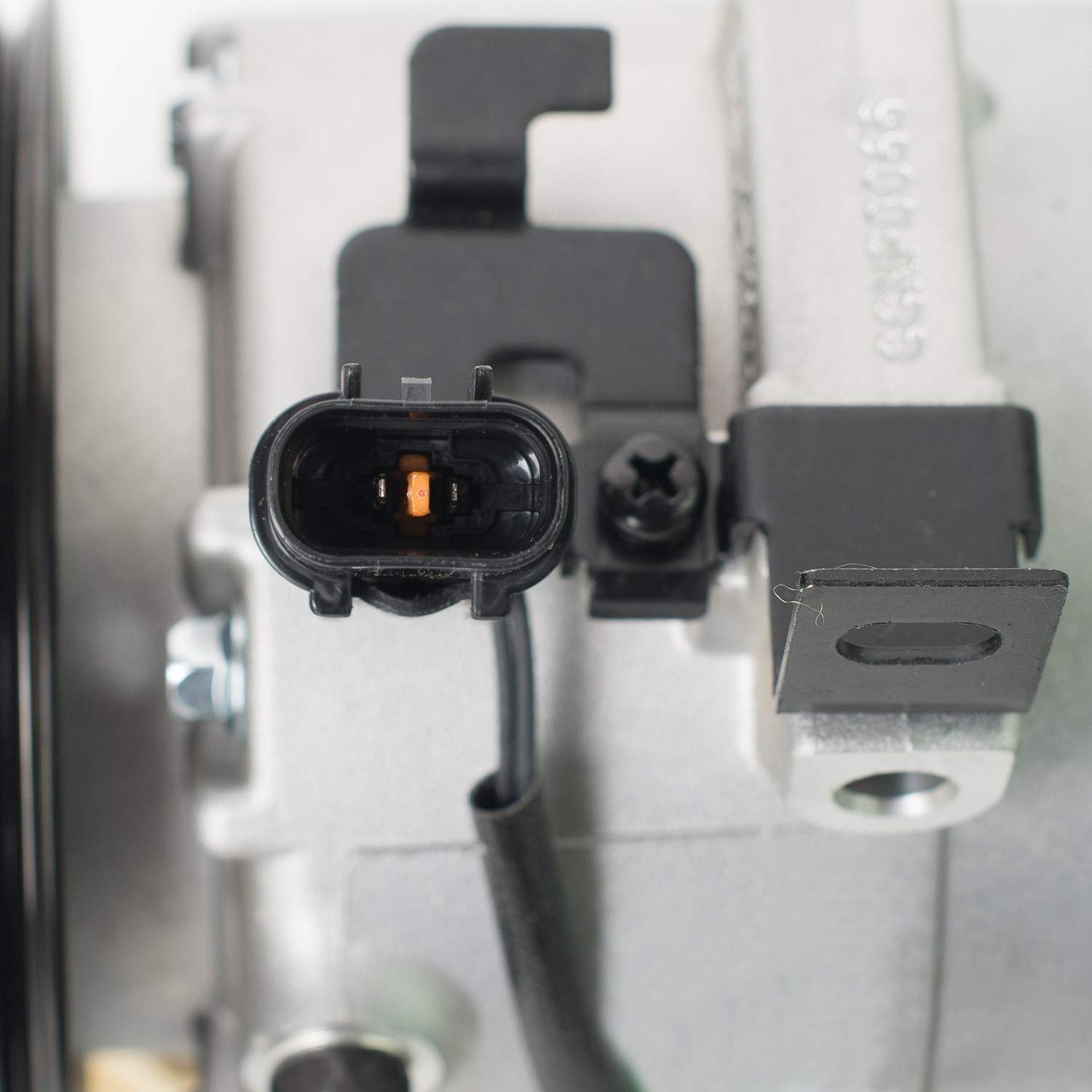 Mando A/C Compressor 10A1399