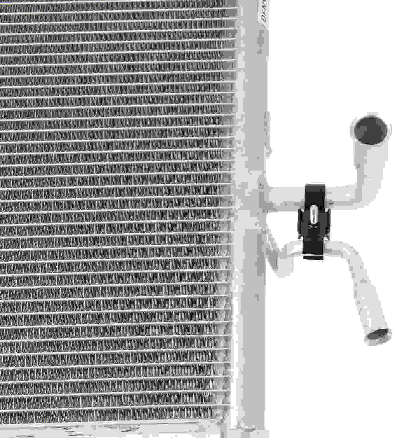 DENSO Auto Parts A/C Condenser 477-0761