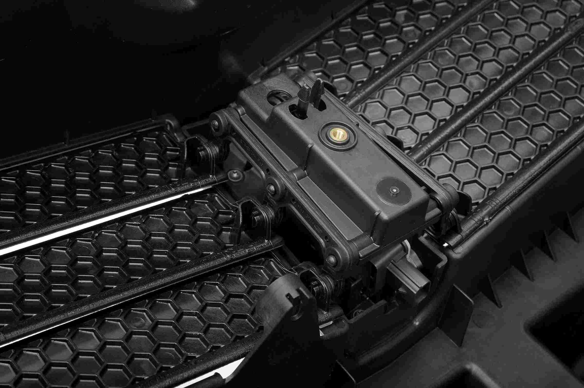Dorman - OE Solutions ACTIVE GRILLE SHUTTER 601-341