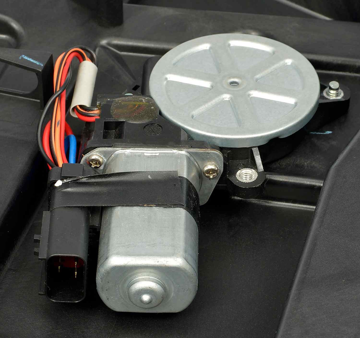Dorman Power Window Motor and Regulator Assembly with Redesigned Cable Reel Housing for 2013-2008 Jeep Liberty 748-579