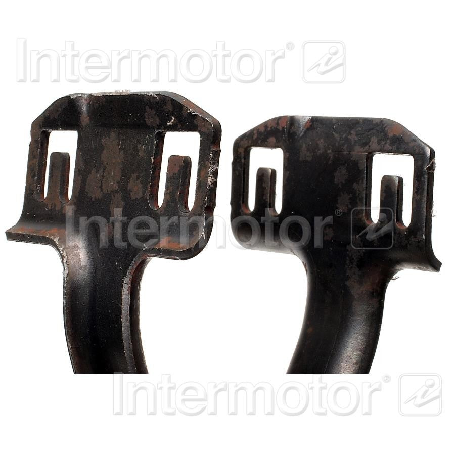 Standard Ignition Fuel Injector Retaining Bracket HK10