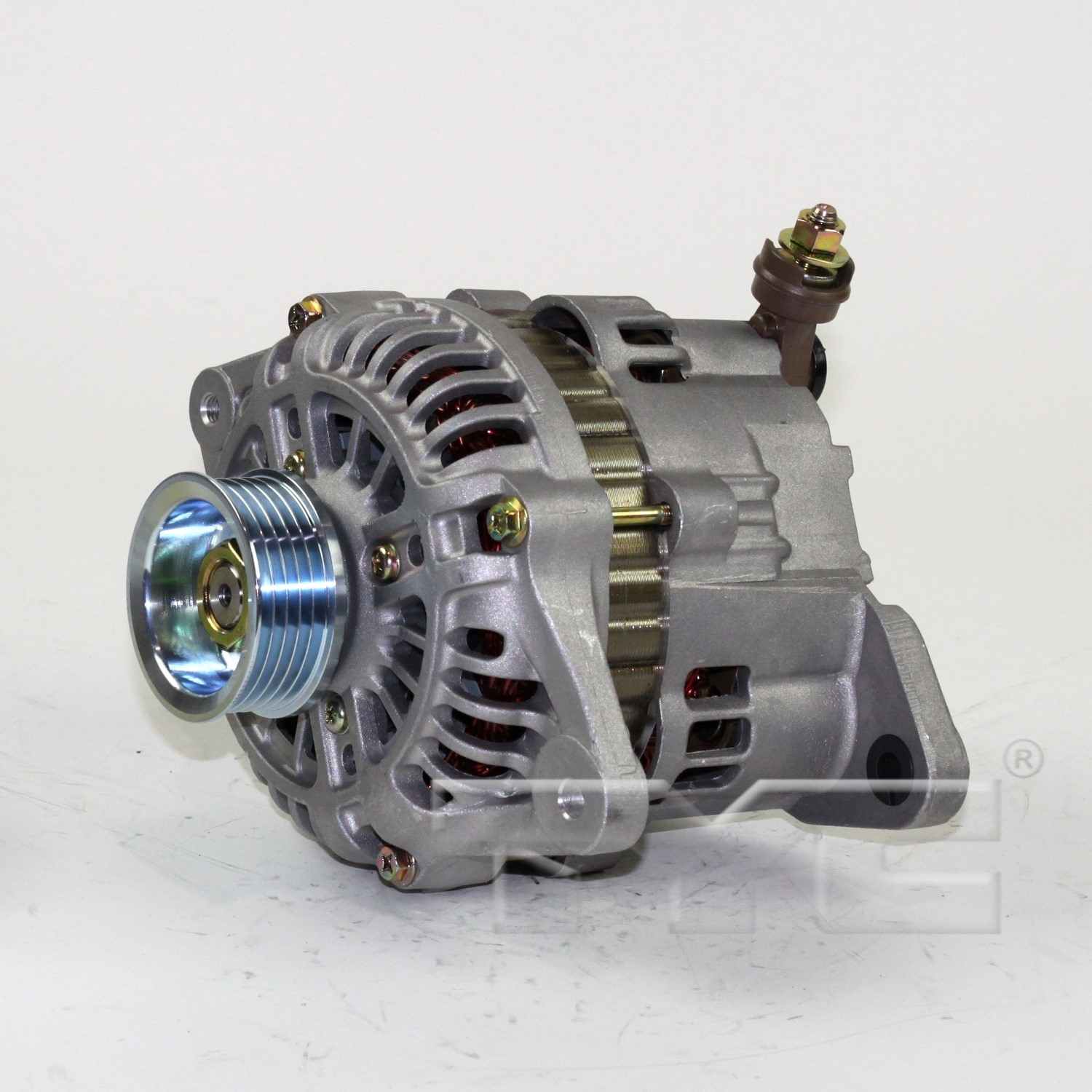 TYC Alternator 2-13889
