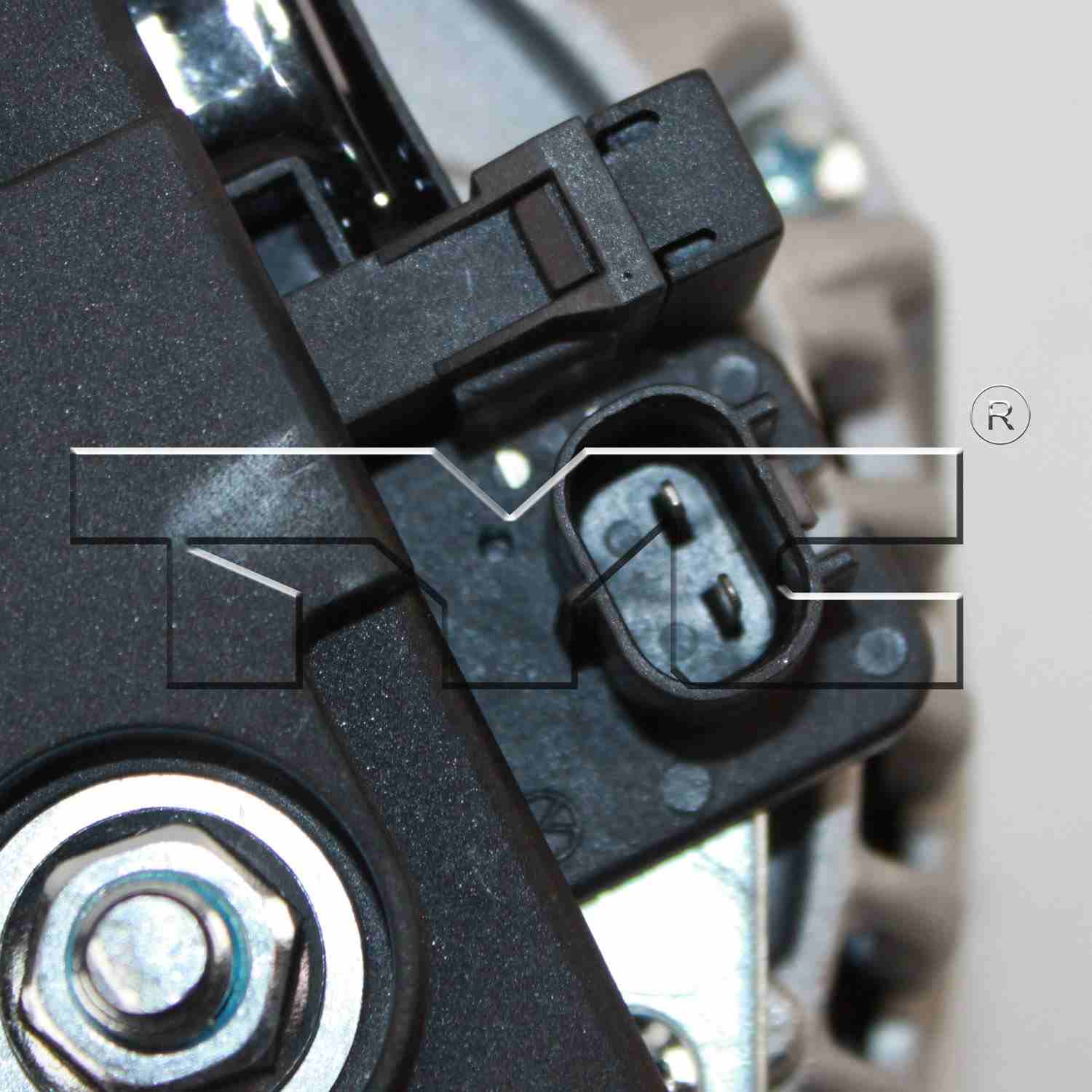 TYC Alternator 2-13916