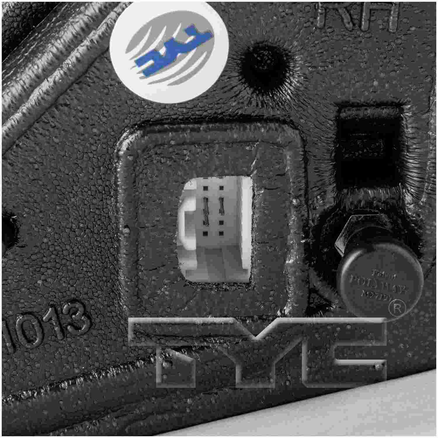 TYC Door Mirror 6110131