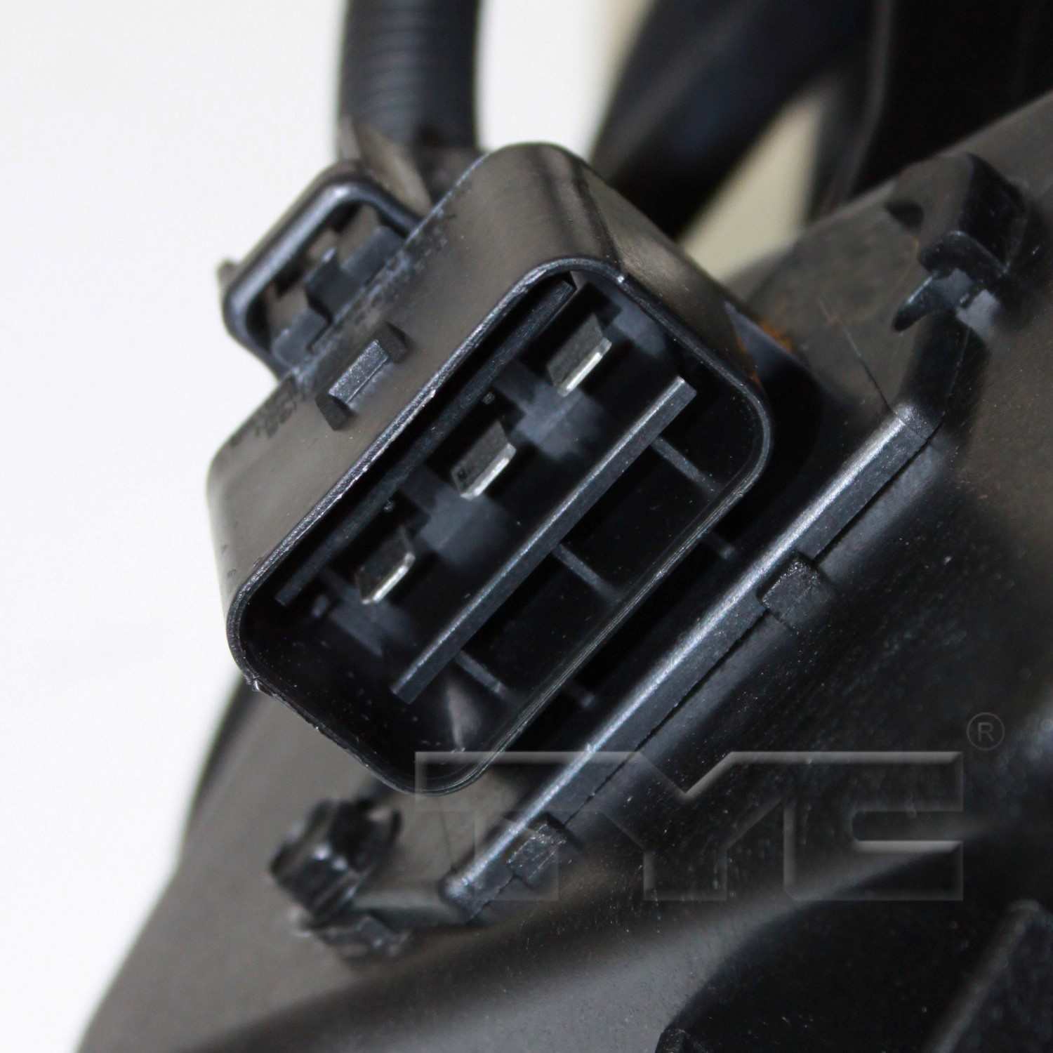 TYC Dual Radiator and Condenser Fan Assembly 622280
